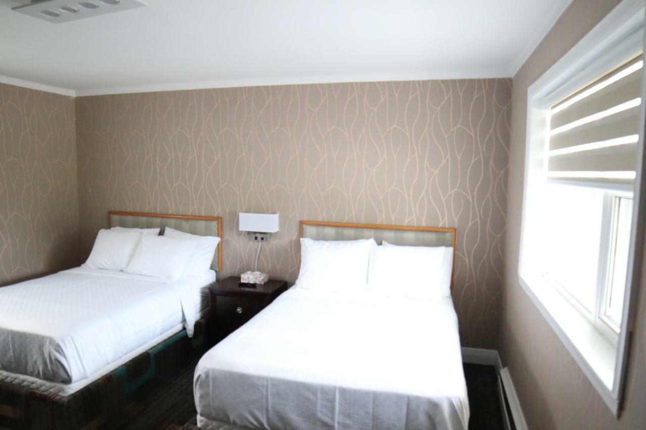 Walkerton Inn Motel エクステリア 写真